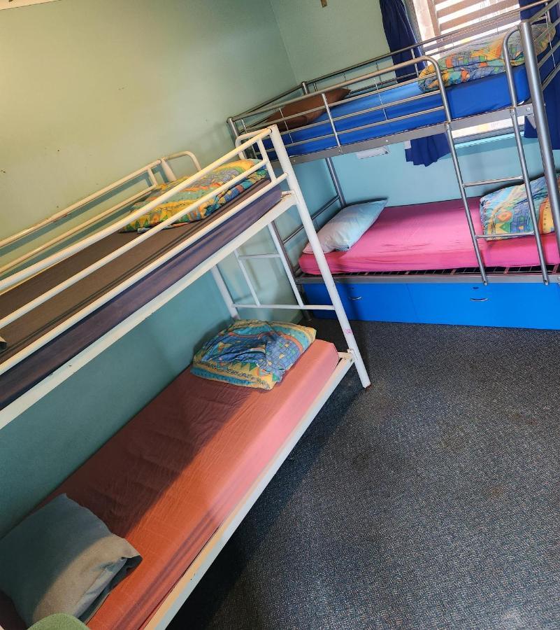Jetty Blue Backpackers Hostel Coffs Harbour Room photo